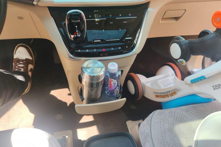 Used Buick GL8 2023 ES Lu Zun Deluxe Model Gear Lever