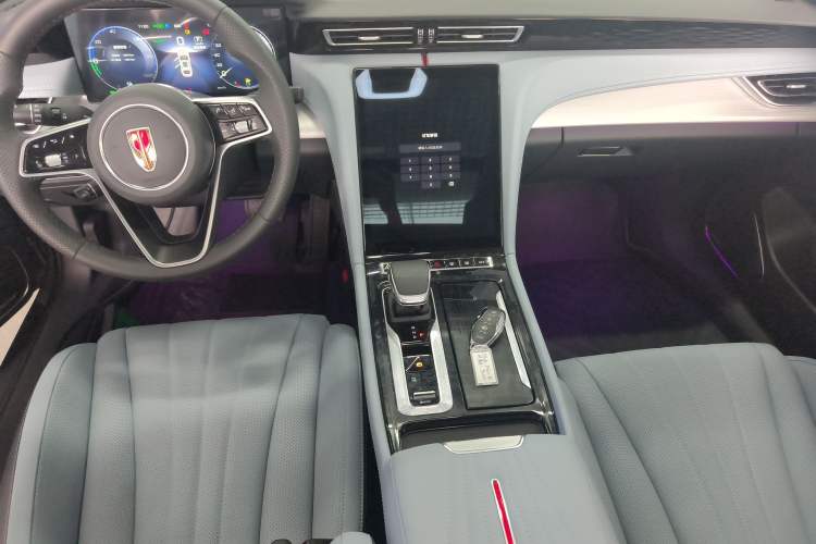 Used Hongqi H5 PHEV 2025 170 Super Hybrid Version Center Console