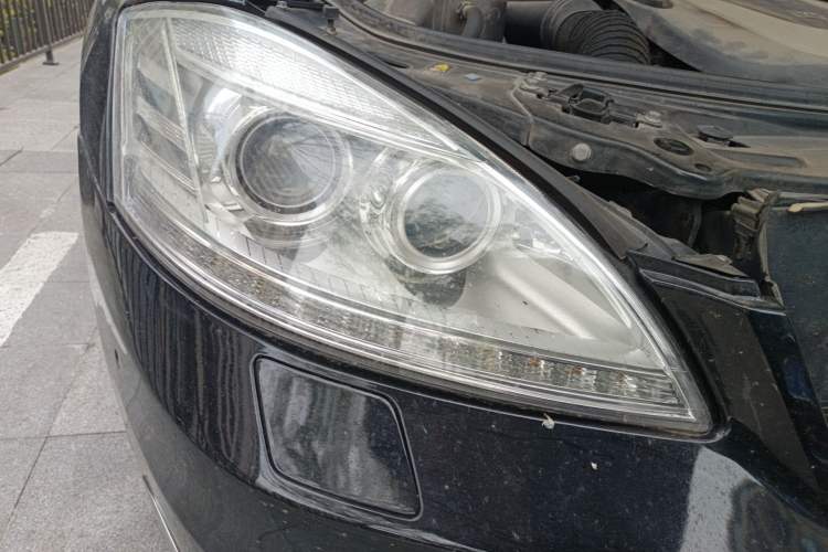 Used Mercedes-Benz S-Class 2012 S 300 L Business Standard Model Right Front Headlight