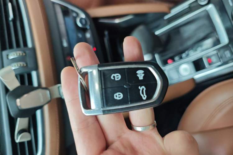 Used BORGWARD BX7 2018 28T Front-Wheel Drive Quality Enjoyment Version 5 Seats China VI Emission Standard