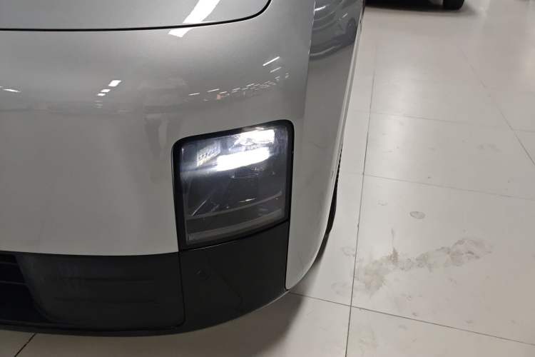 Used Li Auto MEGA 2024 Ultra Model