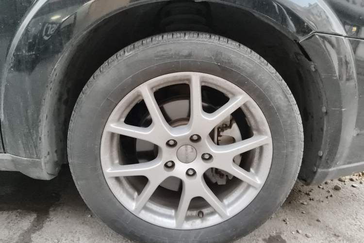 Used Dodge Journey 2013 2.4L Two-Wheel Drive Luxury Version
