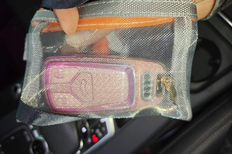 Used Audi Q5L 2018 45 TFSI Prestige Fashion Edition China V Emission Standard Vehicle Key