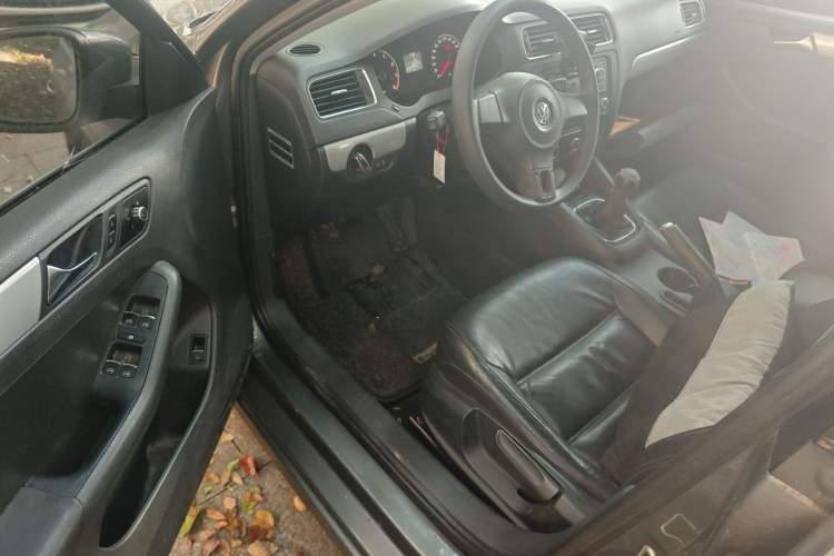 Used Volkswagen Sagitar 2012 1.6L Manual Comfort Model