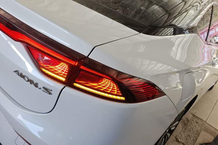 Used AION S 2019 Max 630 Right Rear Taillight