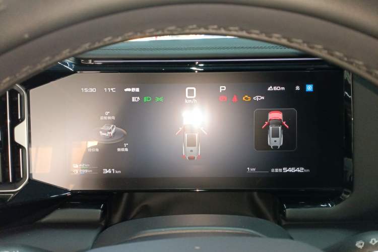 Used Formula Leopard 8 2025 Smart & Brave Flagship Edition 6 Seats