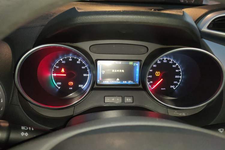 Used BYD Yuan New Energy 2018 EV360 Smart Connect Cool Edition Instrument Cluster