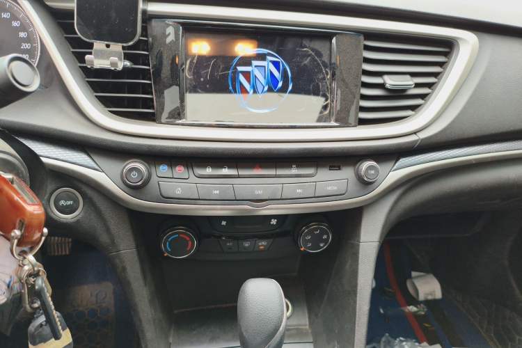 Used Buick GT 2021 Revised Version Flagship 1.5L Automatic Elite Edition Audio And AC Panel