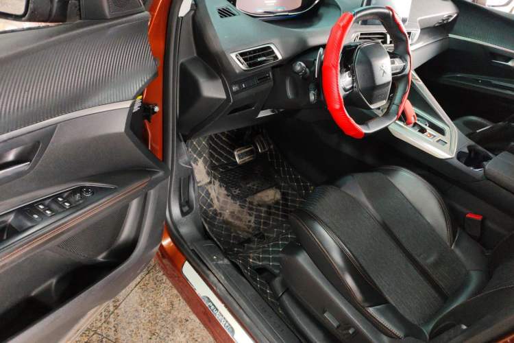 Used Peugeot 4008 2017 350THP Elite Edition Driver Seat