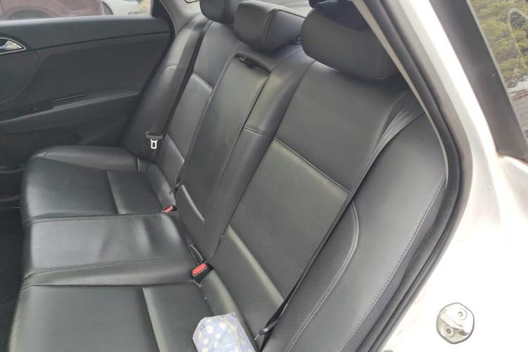 Used Hyundai Mistra 2014 1.8L Automatic Smart GLS
