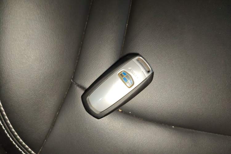 Used Geely Auto Emgrand X7 Sport 2016 1.8TD Automatic Smart Connectivity Version Interior 1