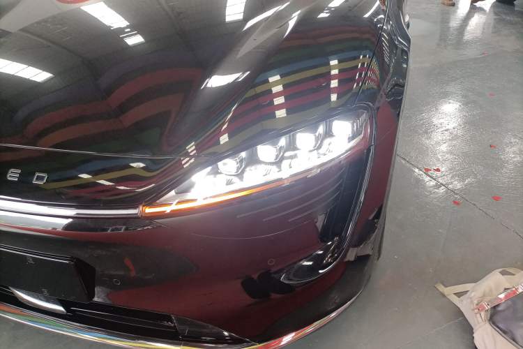 Used Hima Luxeed R7 2025 Range-Extended Version 360 km Max
