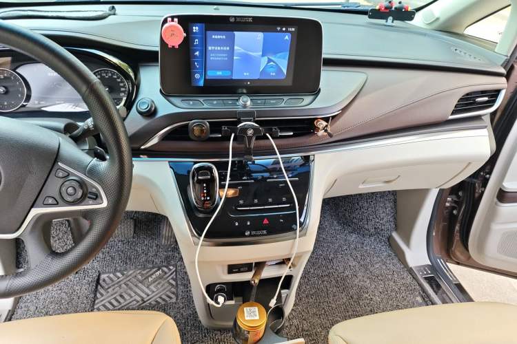 Used Buick GL8 2021 Land Cruiser Executive Class 652T Comfort Model
