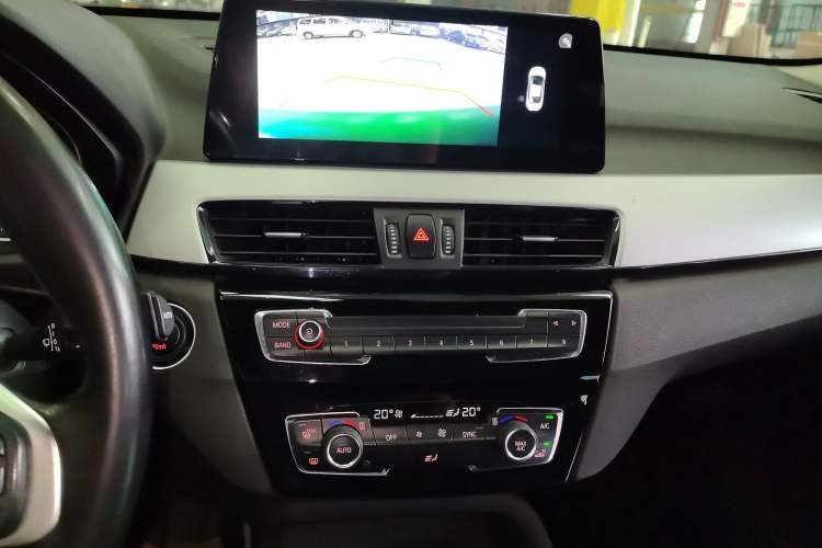 Used BMW X1 2018 sDrive20Li Leading Model
