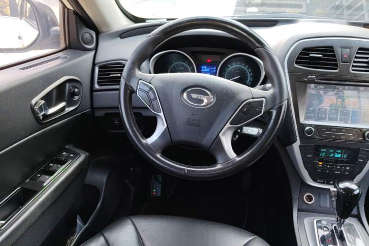 Used GAC Trumpchi GS5 2013 1.8T Automatic Two-Wheel Drive Elite Edition