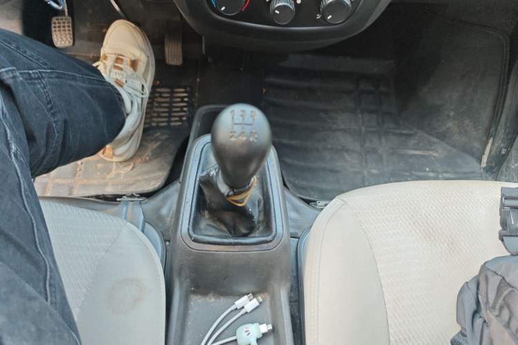 Used Wuling Rongguang S 2021 1.2L Standard Edition Air-Conditioned 5-Seater LSI