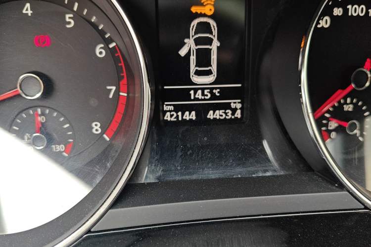 Used Volkswagen Sagitar 2017 230TSI Manual Luxury Model
