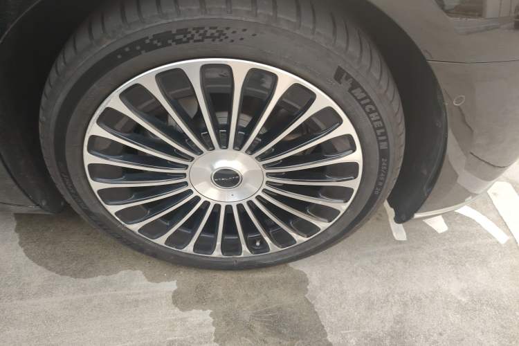 Used Hima Stelato S9 2025 Extended-Range Ultra Right Front Wheel Hub