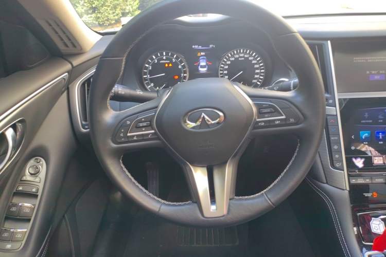 Used Infiniti Q50L 2018 2.0T Enjoyment Version China VI Standard