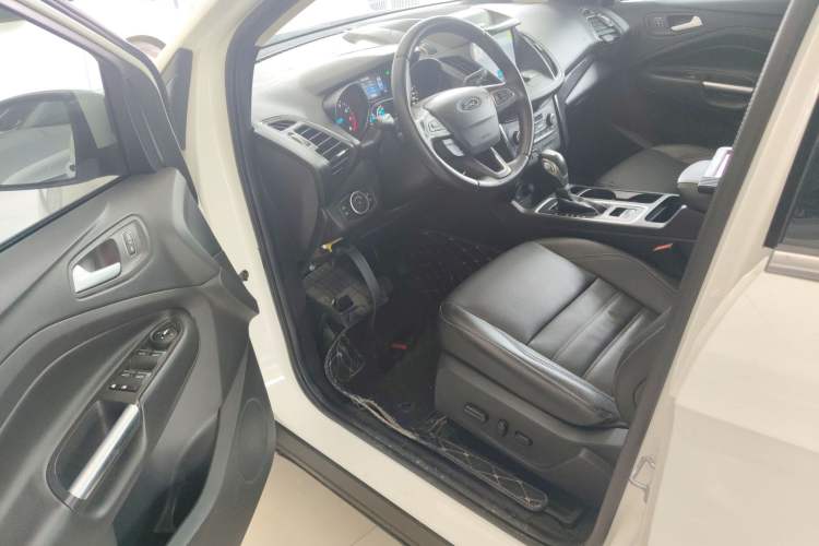 Used Ford Kuga 2018 Facelifted EcoBoost 180 Two-Wheel Drive Luxury Wing Edition
