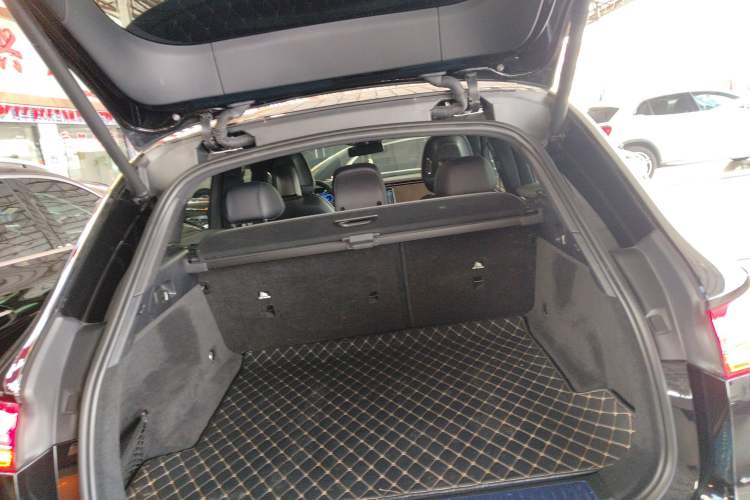 Used Mercedes-Benz EQE SUV 2023 350 4MATIC Luxury Edition
