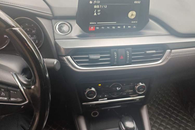 Used Mazda Atenza 2017 2.0L Blue Sky Luxury Edition