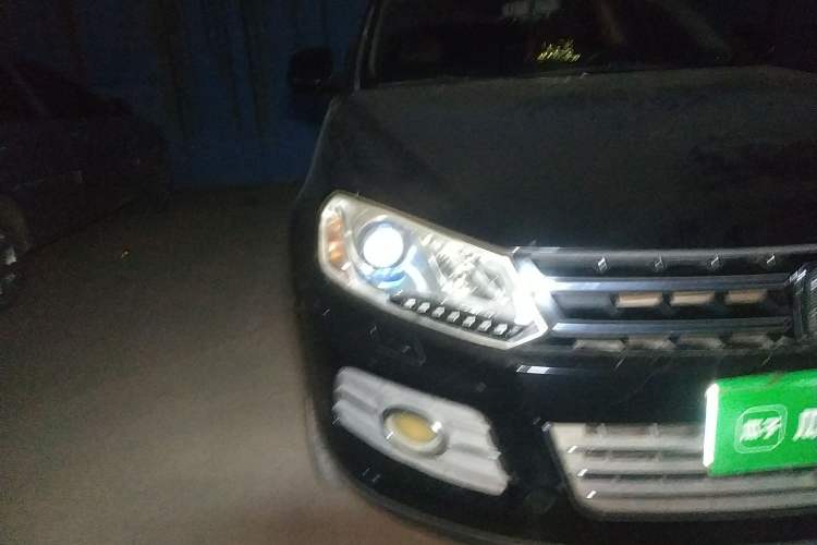 Used Zotye T600 2016 1.5T Manual Elite Edition Right Front Headlight