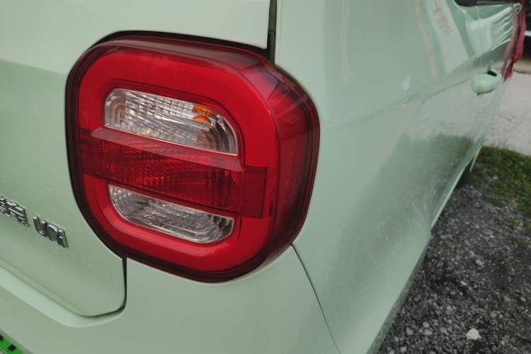 Used LINGBOX uni 2023 Sweet Edition Right Rear Taillight