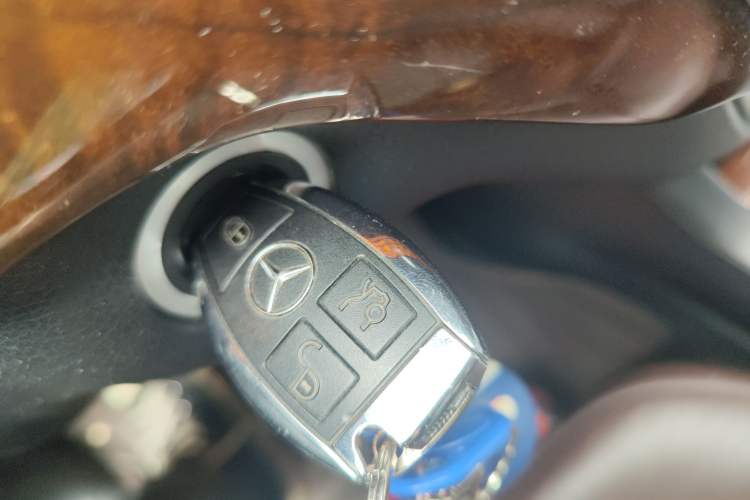 Used Mercedes-Benz M-Class 2014 ML 400 4MATIC Luxury Model
