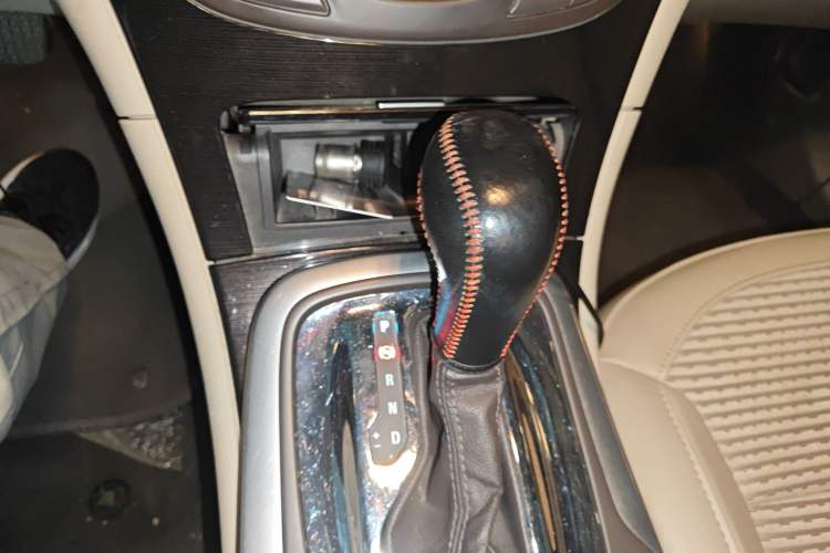 Used Buick Regal 2014 2.0L Leading Fashion Edition