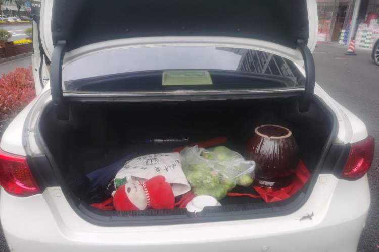 Used Toyota Reiz 2013 2.5V Elite Edition Trunk