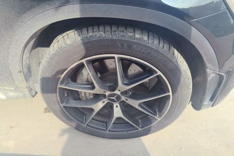 Used Mercedes-Benz GLC AMG 2020 AMG GLC 43 4MATIC Right Front Wheel Hub