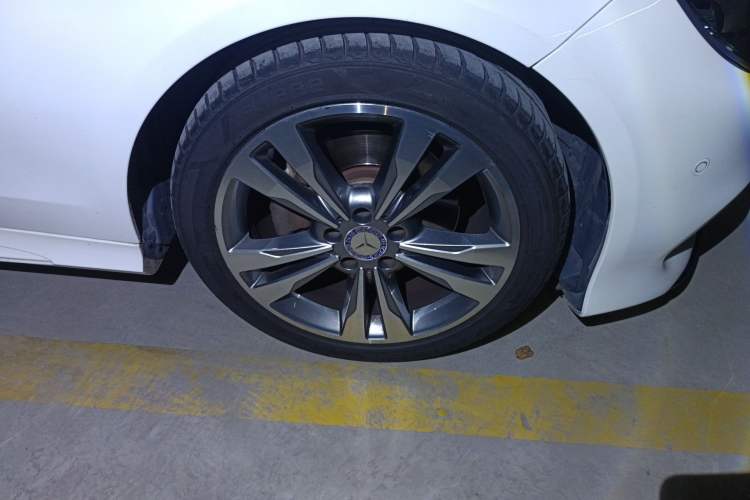 Used Mercedes-Benz E-Class 2014 Restyled E 260 L Sport Edition