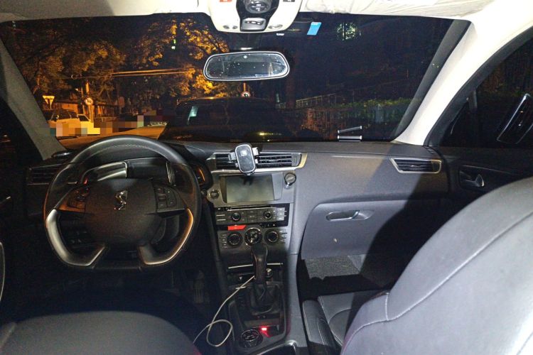 Used DS 6 2016 1.6T Luxury Edition THP160
