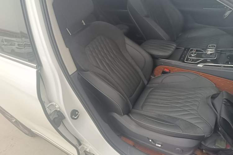 Used Hongqi HS5 2022 Revised Version 2.0T Smart Connect Flagship Edition Right Front Seat