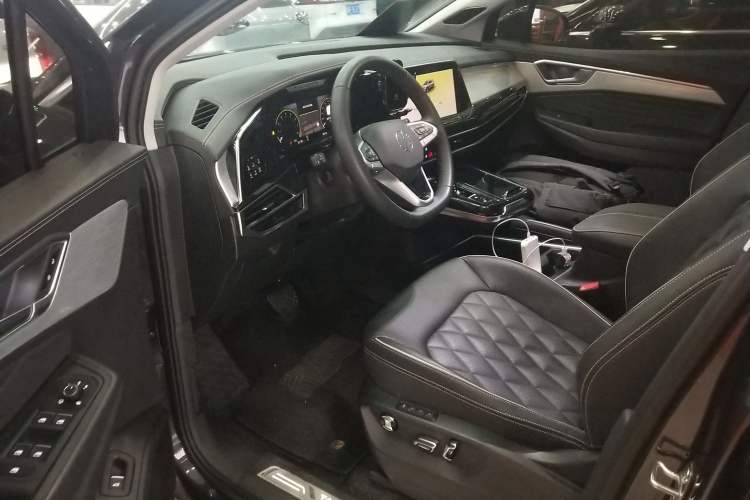 Used Volkswagen Talagon 2023 Facelift 380TSI All-Wheel-Drive Flagship Shengjing Edition 6 Seats