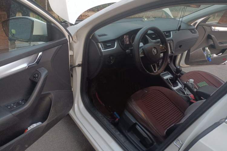 Used Skoda Octavia 2017 1.6L Manual Trend Edition