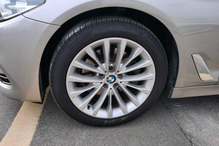 Used BMW 5 Series 2019 525Li Luxury Package