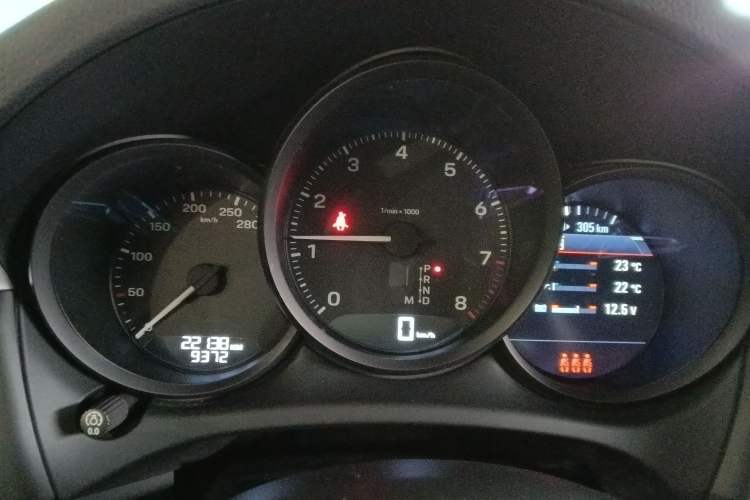 Used Porsche Macan 2022 Macan 2.0T Instrument Cluster