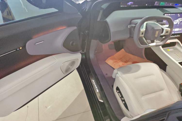 Used Avatr 12 2025 Ultra Extended-Range Edition Driver Seat