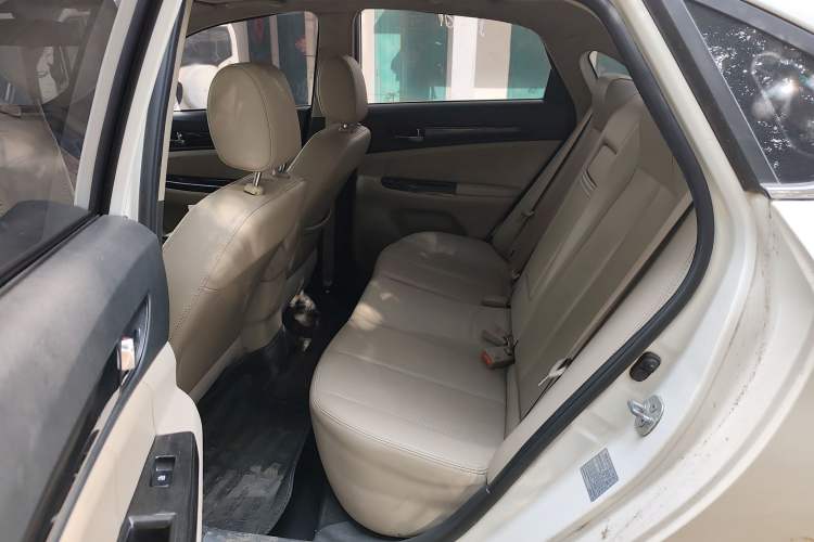 Used Changan Eado 2013 1.6L Manual Luxury Model China V Standard