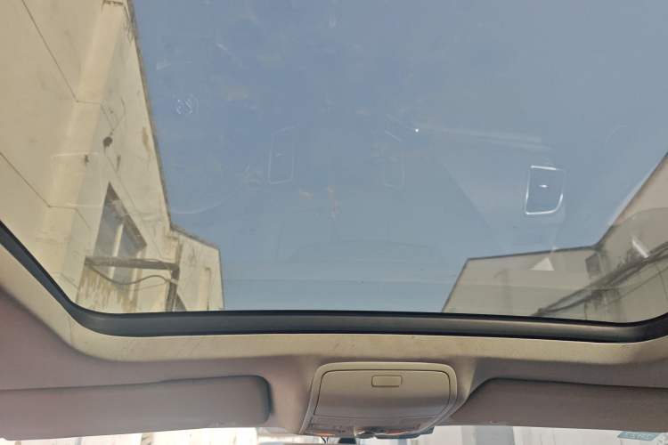 Used Volkswagen Sharan 2015 1.8TSI Comfort Model
