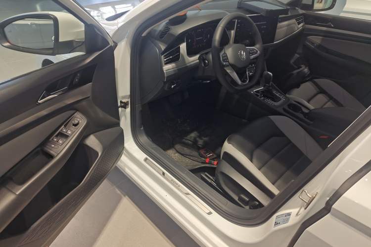 Used Volkswagen Bora 2024 300TSI DSG Prestige Edition