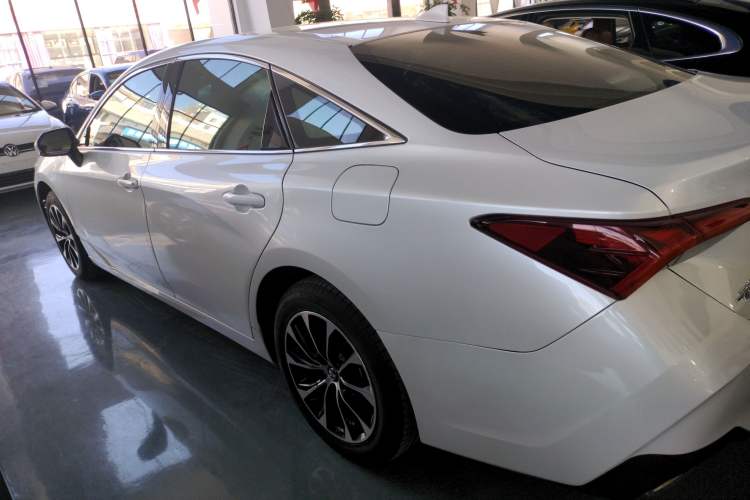 Used Toyota Avalon 2023 2.0L Premium Edition