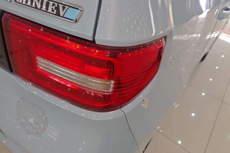 Used Wuling Hongguang MINIEV 2020 Freedom Version Lithium Iron Phosphate
