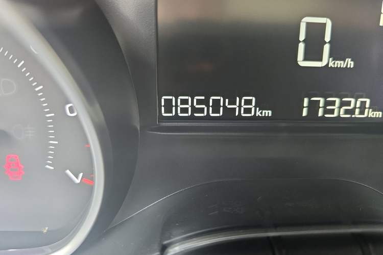 Used Peugeot 2008 2014 1.6L Automatic Fashion Edition Odometer Close Up