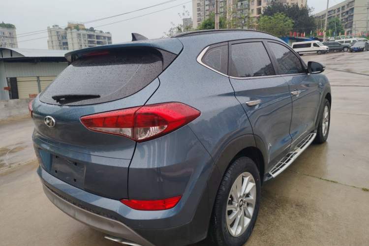 Used Hyundai Tucson 2015 1.6T Dual-Clutch Two-Wheel-Drive Smart Model Rear Right 45 Deg