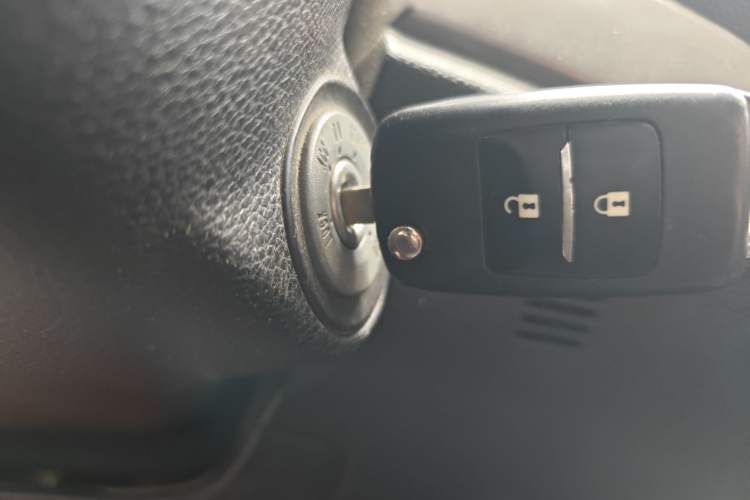 Used CHANGAN OSHAN CX70 2016 1.6L Manual Comfort Model