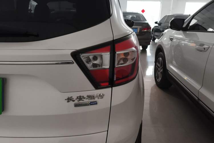 Used Ford Kuga 2017 EcoBoost 180 Four-Wheel Drive Luxury Wing Model Right Rear Taillight