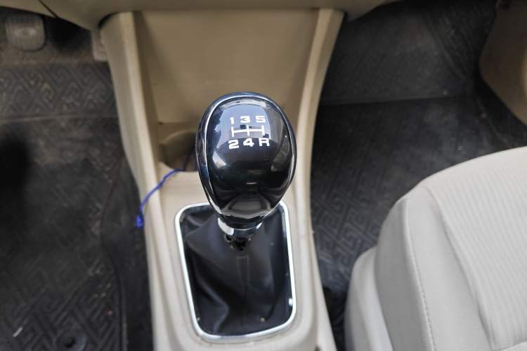 Used Dongfeng Aeolus A60 2014 1.5L Manual Elite Model
